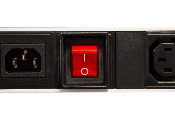 R-16-14C13-10C19-V-1420 Блок розеток Фото R-16-14C13-10C19-V-1420 Блок розеток Фото